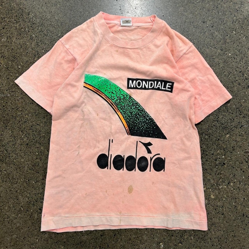 Vintage 80s 90s Pink Diadora Mondiale Soccer T-Shirt (Size Small) Single Stitch